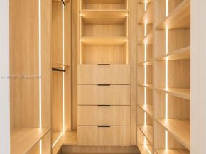 3113 Elizabeth Street, Miami FL 33133