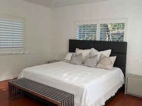 5824 Alton Rd, Miami Beach FL 33140