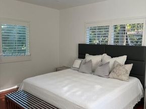 5824 Alton Rd, Miami Beach FL 33140
