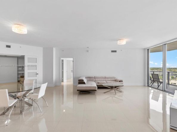 17301 Biscayne Blvd 1704, North Miami Beach FL 33160