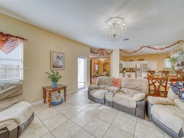 229 NE 36 Avenue Rd, Homestead FL 33033