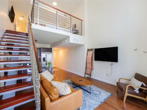 41 SE 5th St 1003, Miami FL 33131
