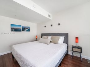 41 SE 5th St 1003, Miami FL 33131