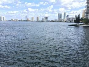 4000 NE 170th St 204, North Miami Beach FL 33160