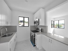 450 Beacom Blvd, Miami FL 33135