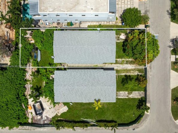 3082 Carter St, Miami FL 33133