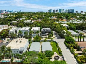 3082 Carter St, Miami FL 33133