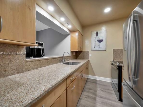 5181 SW 7th St, Miami FL 33134