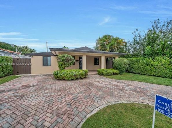 5181 SW 7th St, Miami FL 33134