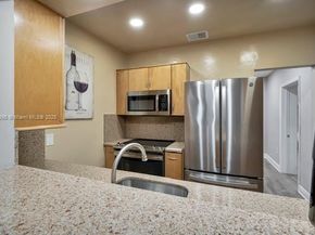 5181 SW 7th St, Miami FL 33134