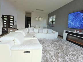 16065 SW 136th Ter, Miami FL 33196