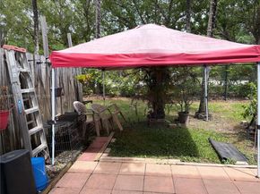2281 NE 42nd Ave, Homestead FL 33033