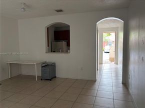 2281 NE 42nd Ave, Homestead FL 33033