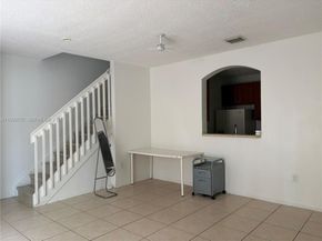 2281 NE 42nd Ave, Homestead FL 33033