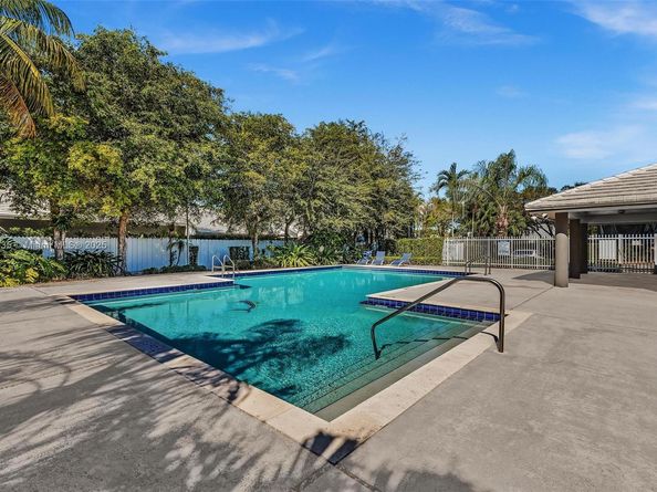 6402 SW 113th Ave, Miami FL 33173