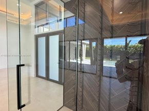 45 NW 158th St, Miami FL 33169