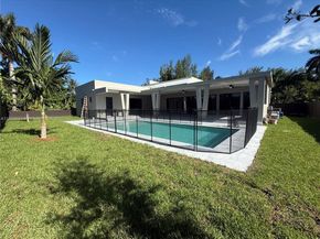 45 NW 158th St, Miami FL 33169
