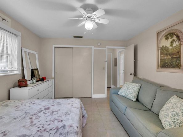 6561 NW 28th St, Sunrise FL 33313