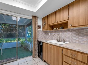 6561 NW 28th St, Sunrise FL 33313