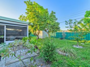 6561 NW 28th St, Sunrise FL 33313