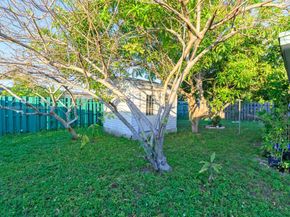 6561 NW 28th St, Sunrise FL 33313