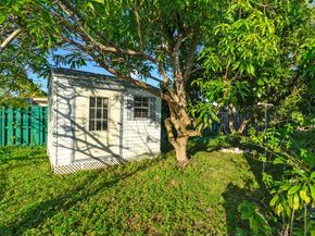 6561 NW 28th St, Sunrise FL 33313