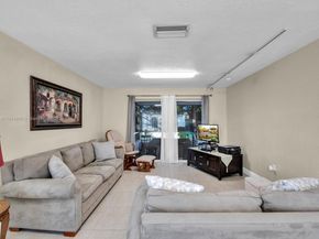 6561 NW 28th St, Sunrise FL 33313