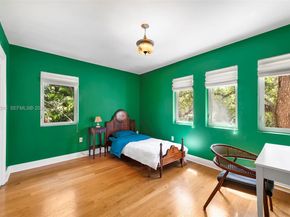 4191 Lybyer Ave, Miami FL 33133