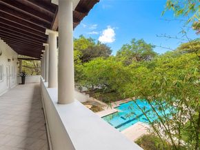 4191 Lybyer Ave, Miami FL 33133