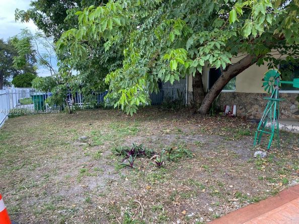 1030 NW 30th Ave, Miami FL 33125