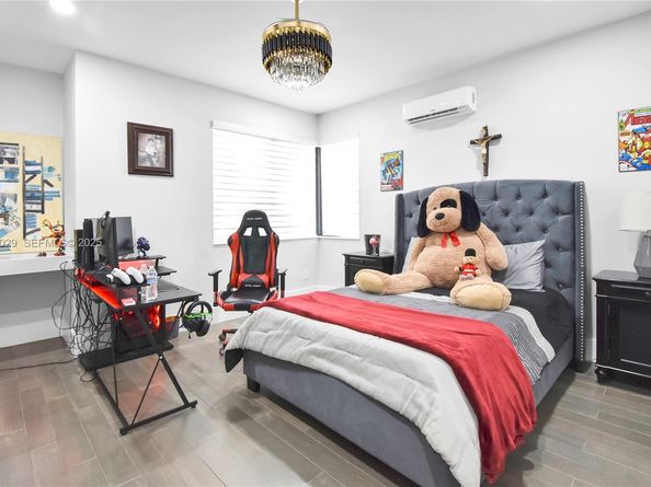 15846 SW 49th St, Southwest Ranches FL 33331