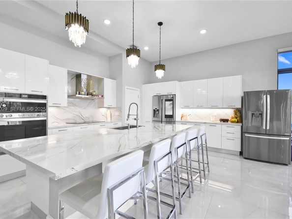 15846 SW 49th St, Southwest Ranches FL 33331