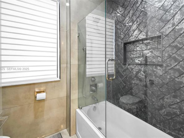 15846 SW 49th St, Southwest Ranches FL 33331