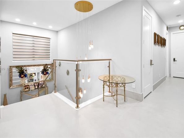 15846 SW 49th St, Southwest Ranches FL 33331