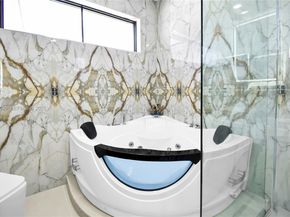 15846 SW 49th St, Southwest Ranches FL 33331