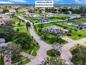15846 SW 49th St, Southwest Ranches FL 33331