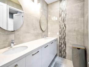 15846 SW 49th St, Southwest Ranches FL 33331