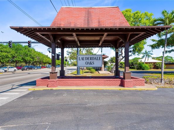 2901 NW 46th Ave 408, Lauderdale Lakes FL 33313