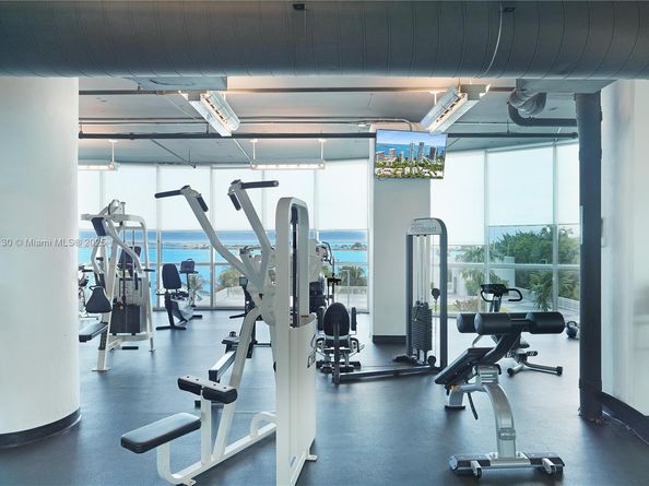 2101 Brickell Ave 1812, Miami FL 33129