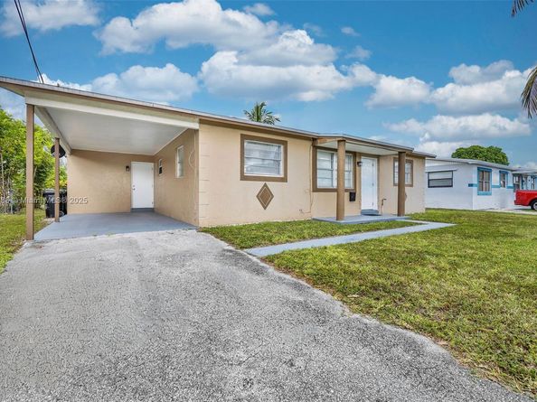 451 SW 28th Ave, Fort Lauderdale FL 33312