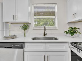 451 SW 28th Ave, Fort Lauderdale FL 33312