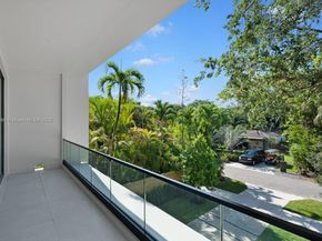 4010 Park Ave, Miami FL 33133