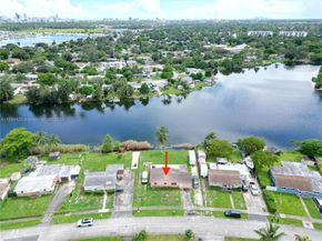 3710 SW 32nd Ct, West Park FL 33023