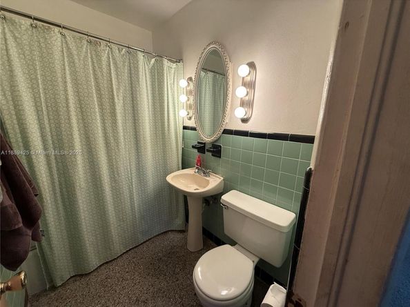 3710 SW 32nd Ct, West Park FL 33023