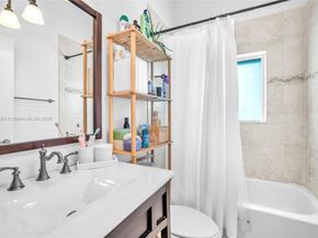1927 SE 22nd Dr, Homestead FL 33035