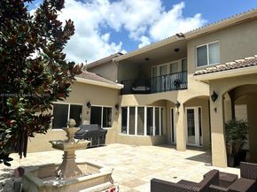 1927 SE 22nd Dr, Homestead FL 33035
