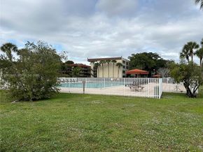 3121 NW 47th Ter 416, Lauderdale Lakes FL 33319