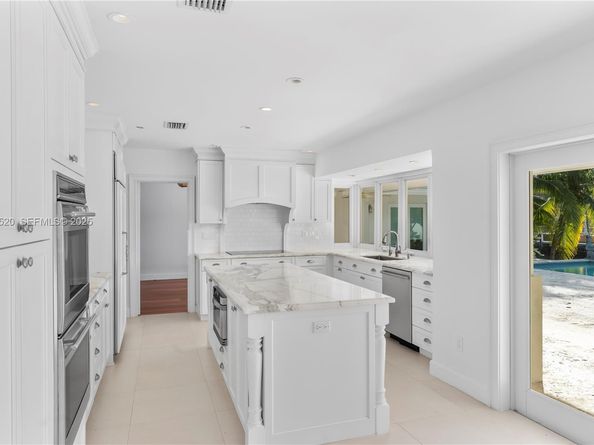 6960 Sunrise Dr, Coral Gables FL 33133