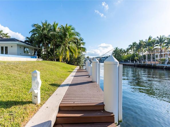 6960 Sunrise Dr, Coral Gables FL 33133