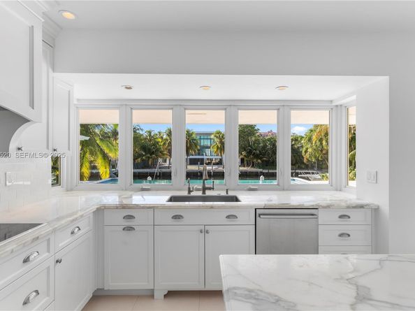 6960 Sunrise Dr, Coral Gables FL 33133